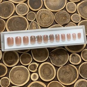 Static Nails Resuable Pop-On Nails ‘Toasted Sugar’